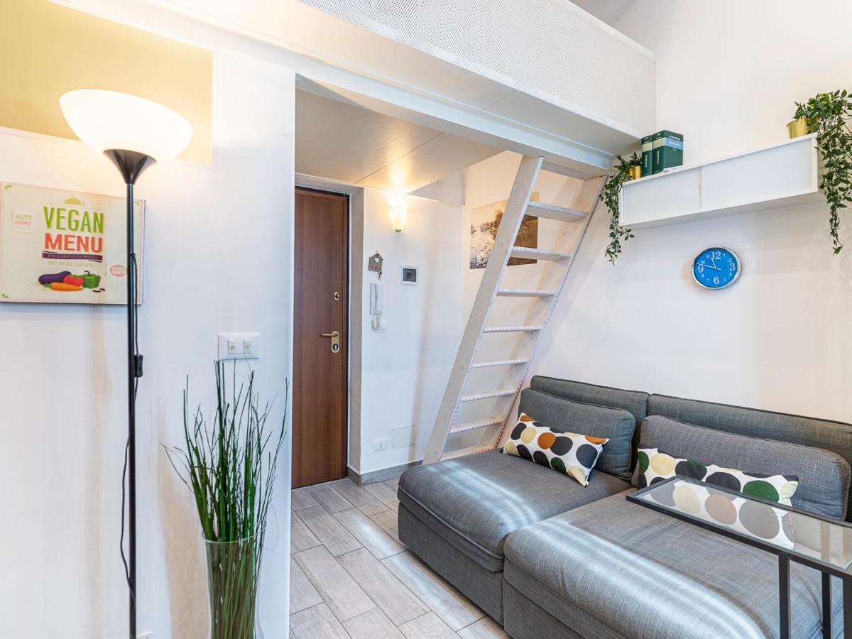 Desana Studio Apartment Turin Bagian luar foto