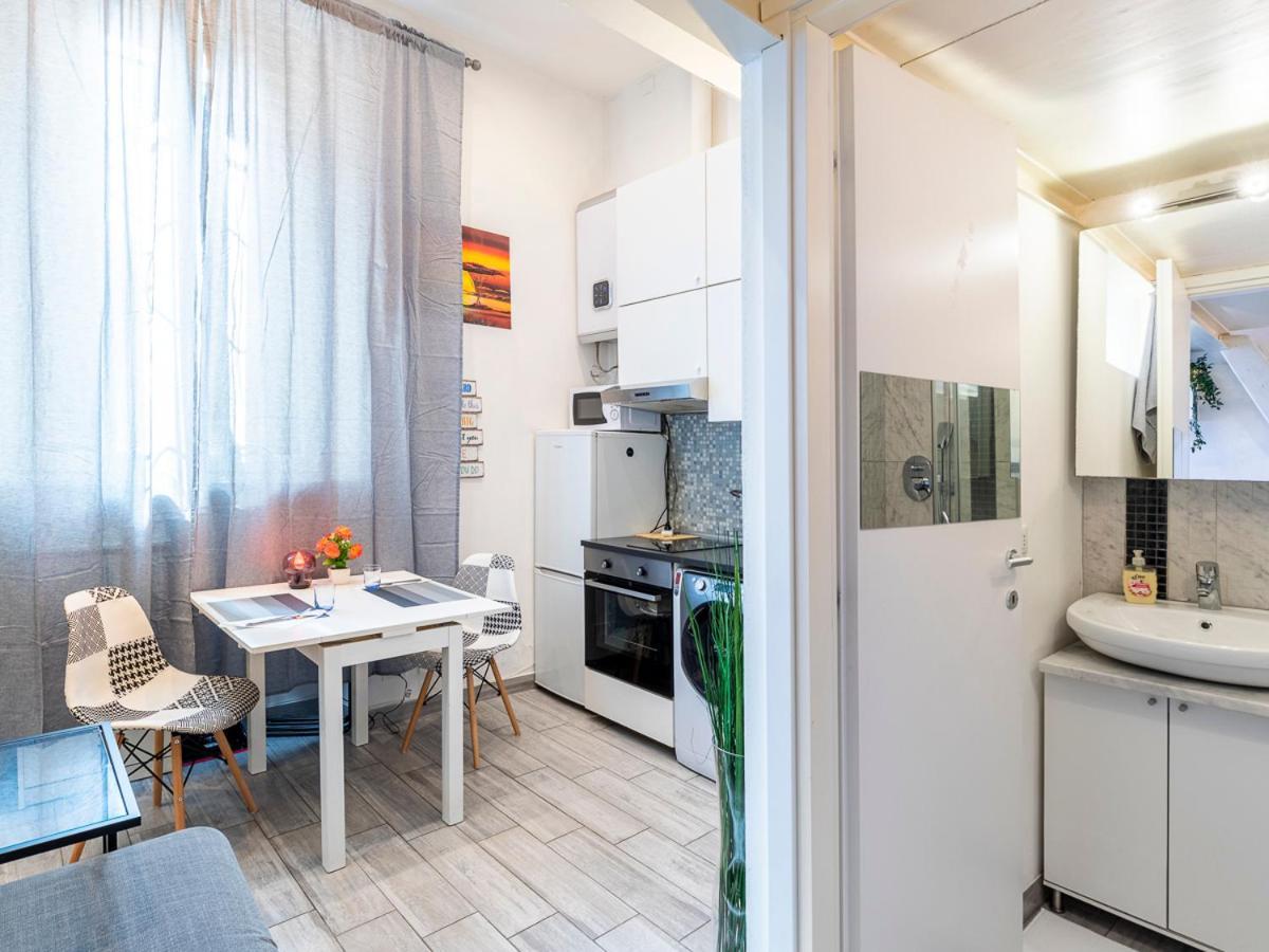 Desana Studio Apartment Turin Bagian luar foto