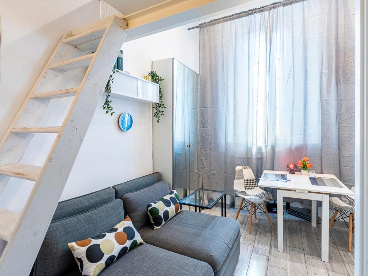Desana Studio Apartment Turin Bagian luar foto