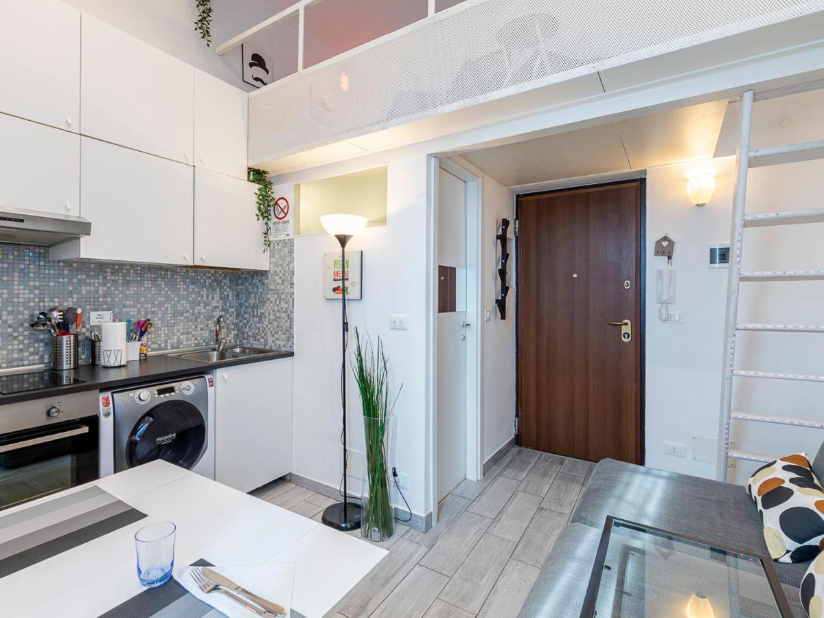 Desana Studio Apartment Turin Bagian luar foto