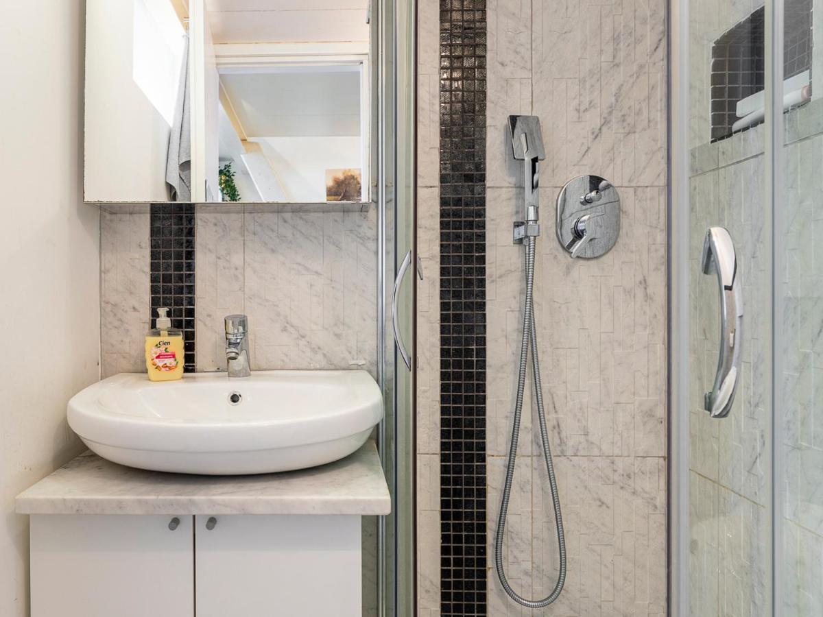 Desana Studio Apartment Turin Bagian luar foto