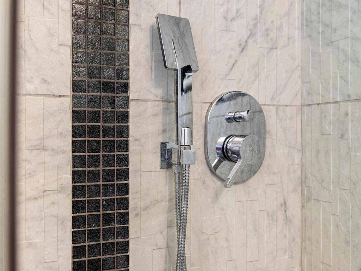 Desana Studio Apartment Turin Bagian luar foto