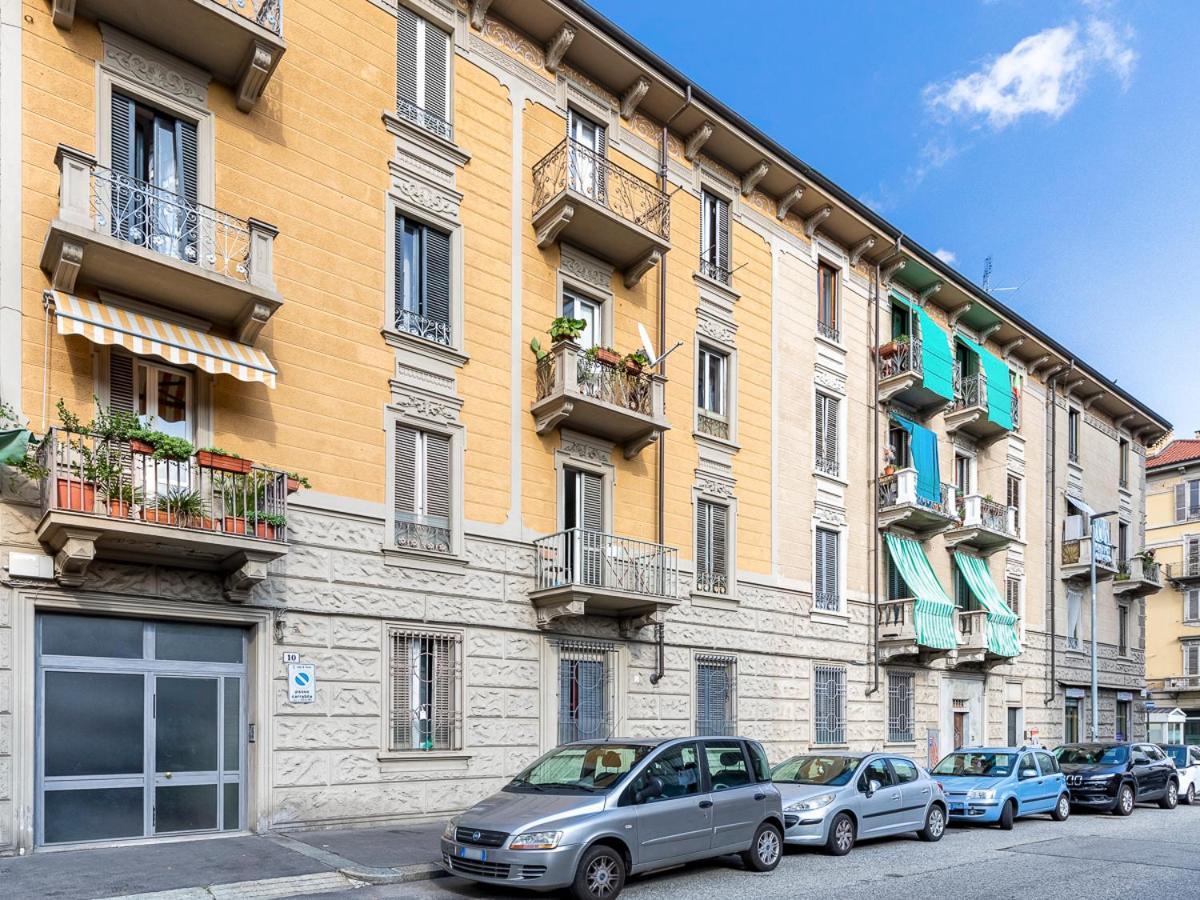 Desana Studio Apartment Turin Bagian luar foto